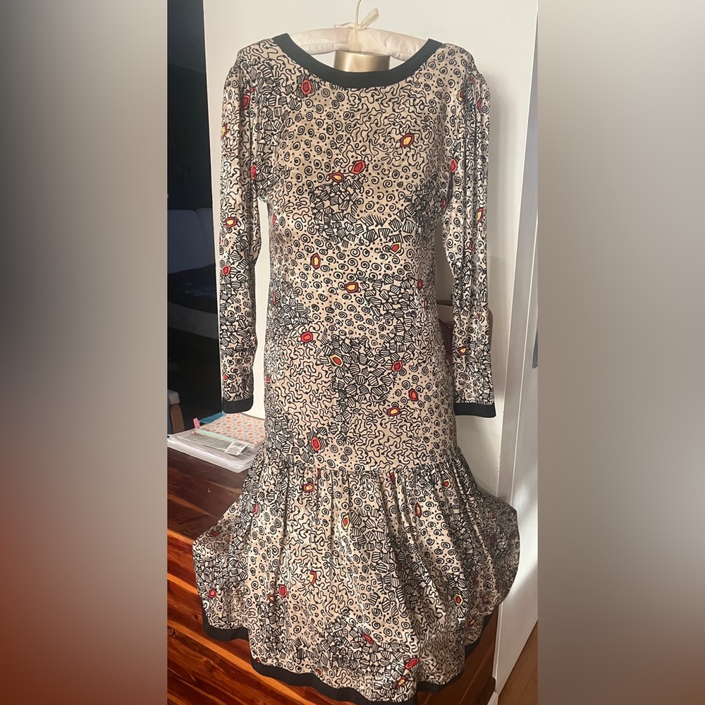 New Star 100% Silk 80s drop waist dress. Luxurious. Medium, Size 6/7/8